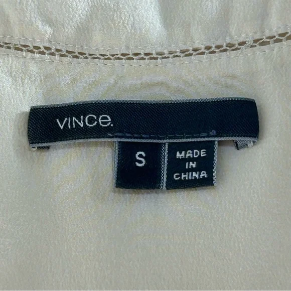 Vince Ivory Sleeveless V-Neck Luxurious 100% Silk Blouse Size S - Picture 3 of 12